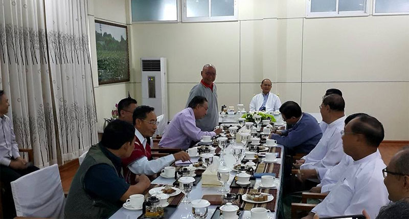 Thein-Sein-meeting-with-ethnic-leaders.jpg