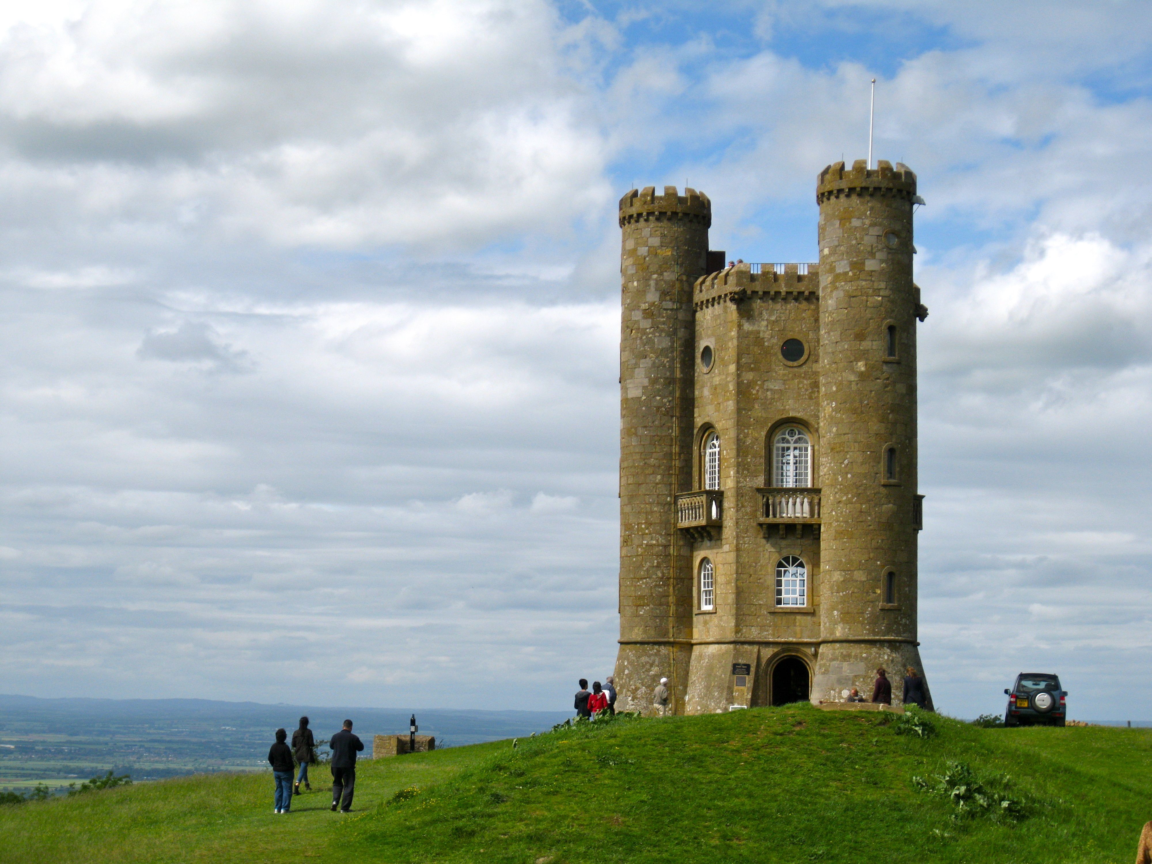 cotswolds-broadway-tower.jpg