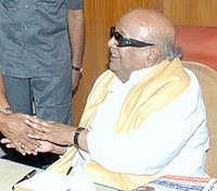 220px-karunanidhi.jpg