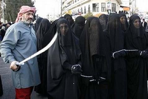 chained-muslim-women.jpg