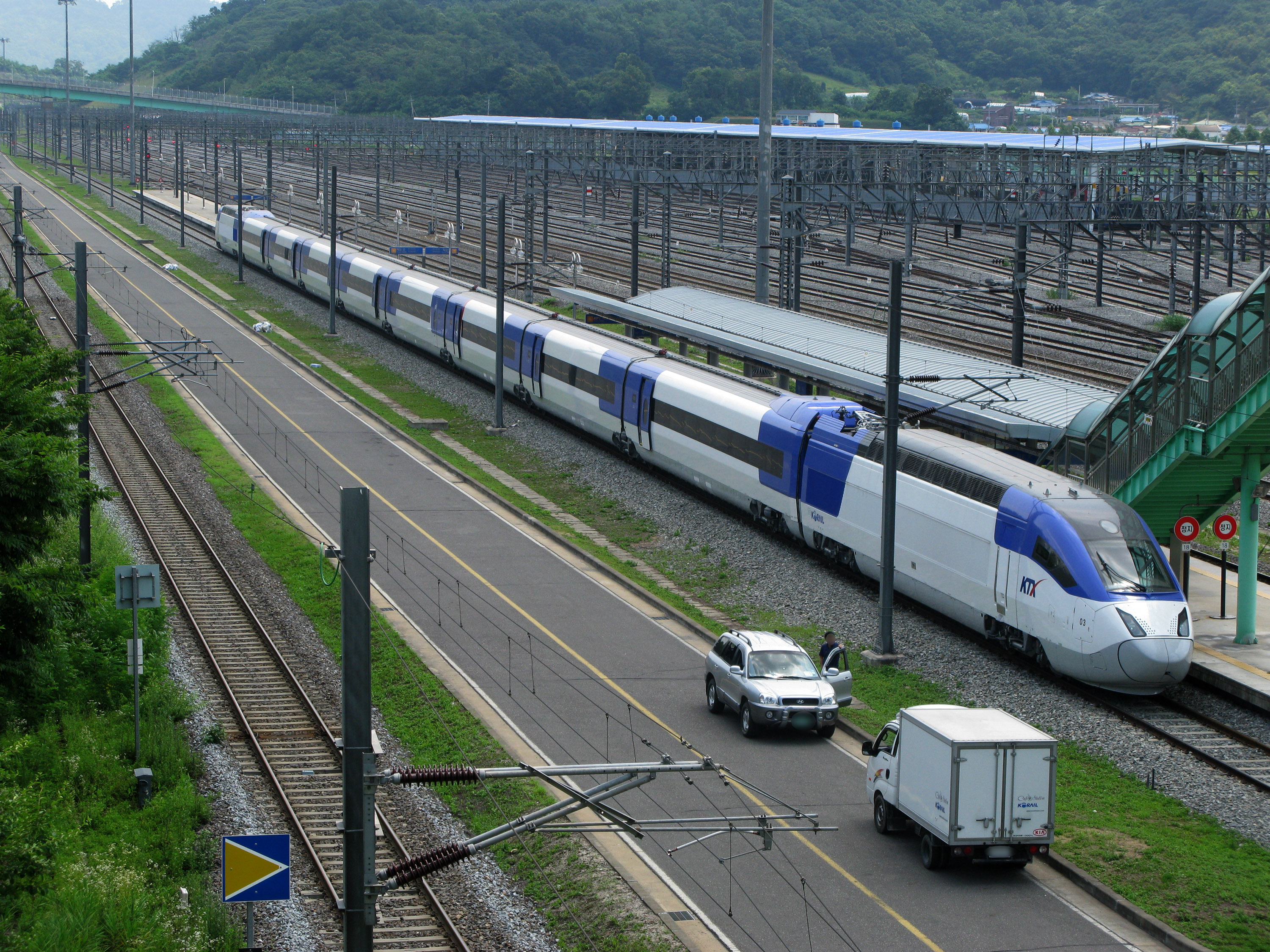 Korail_KTX-2.jpg