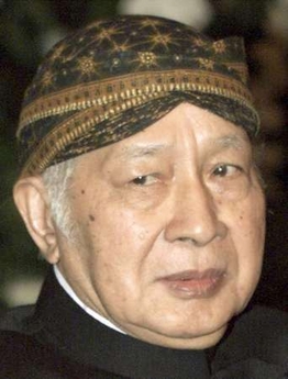 suharto_eredit%C3%A0.jpg