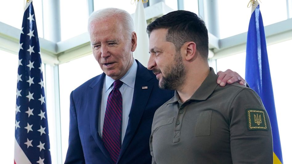 US-Präsident Biden, ukrainischer Amtskollege Selenskyj (beim G7-Gipfel in Hiroshima im Mai): Kein Nato-Beitritt, aber ein erster Schritt dorthin