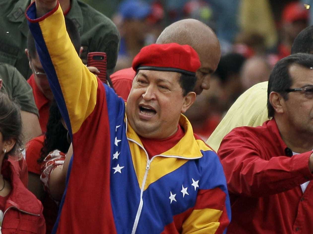 hugo-chavez-and-his-family.jpg