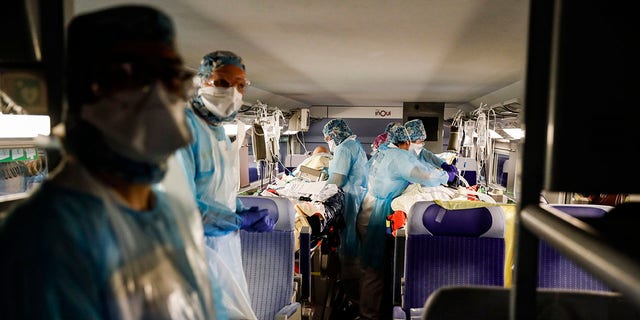 france-medical-train.jpg