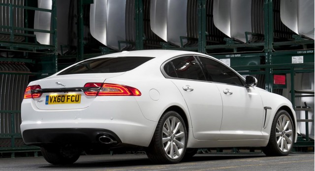 jaguar-xf_100347620_m.jpg