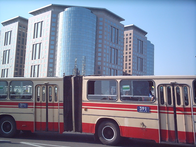 Beijing_Public_Bus.jpg