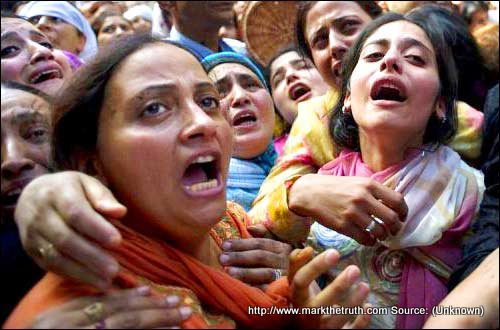 Kashmiri%20women%20crying%20on%20killings%20of%20their%20loved%20ones.jpg