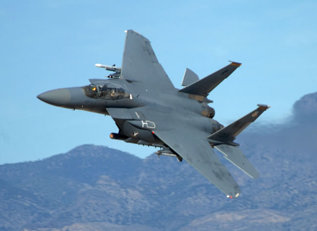 f15e_pass11.jpg