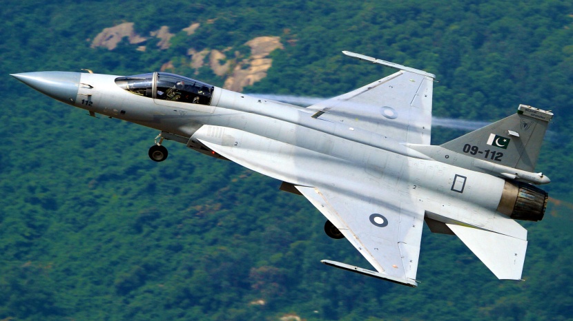 jf-17_thunder-planform_view.jpg