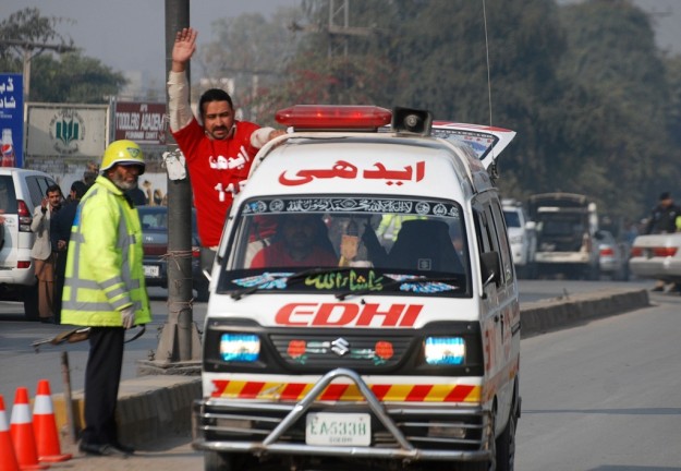 rescue-worker-peshawar-school-attack-e1418719682857.jpg