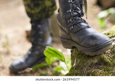 war-hiking-army-people-concept-260nw-261994577.jpg