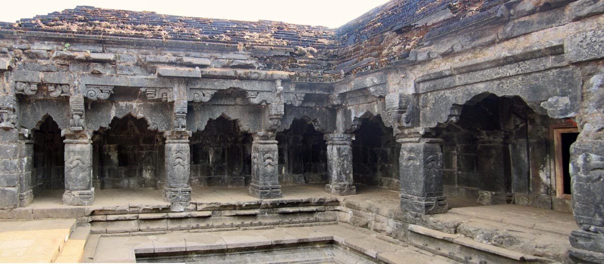 krishna+temple+panorama.jpg