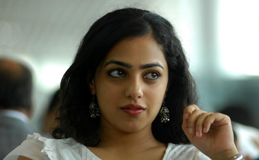 nithya-menon-hot-photo-gallery-7.jpg