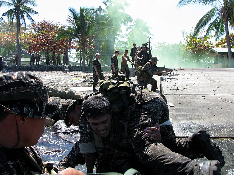 800px-Philippine_Navy_Special_Warfare_Group%28SWAG%29.jpg