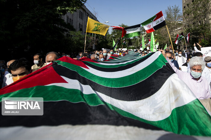 Hamas: Iranians true supporters of oppressed Palestinians