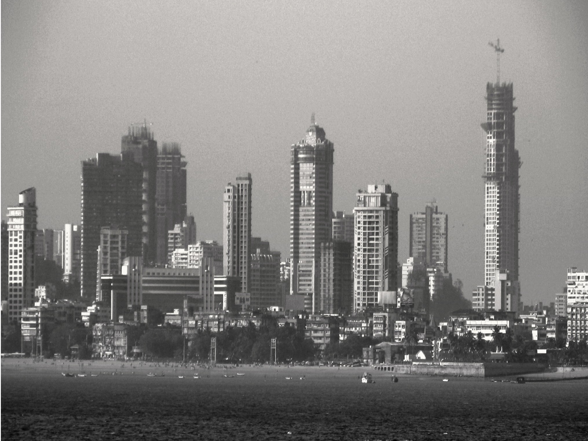 Mumbai_skyline_B%26W.jpg