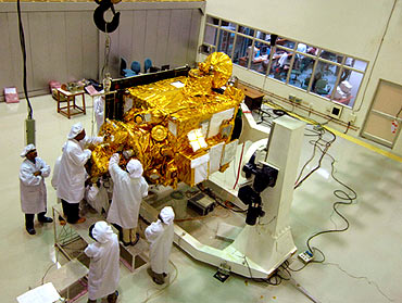 17isro1.jpg