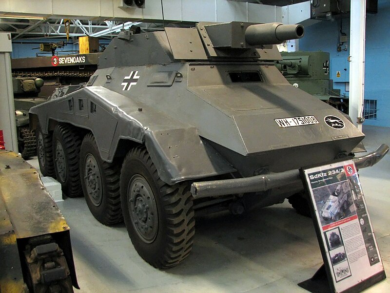 800px-SdKfz_234-3_1_Bovington.jpg