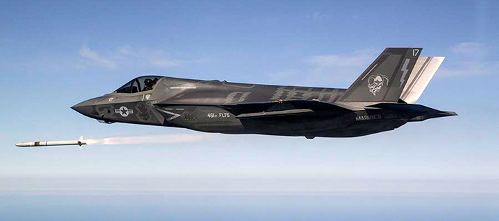 F35_asraam_launched_725.jpg