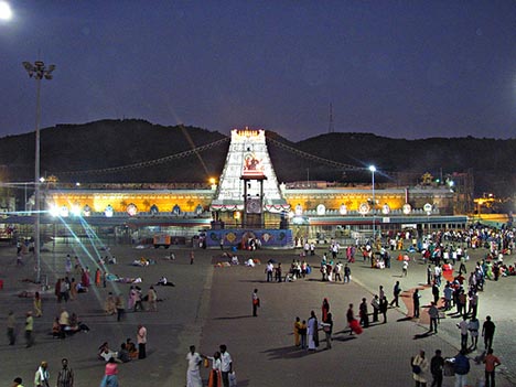 6fbe61a14e20100812-tirumala-temple.jpg