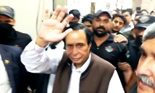 Parvez Elahi re-arrested from outside Lahore court moments after release