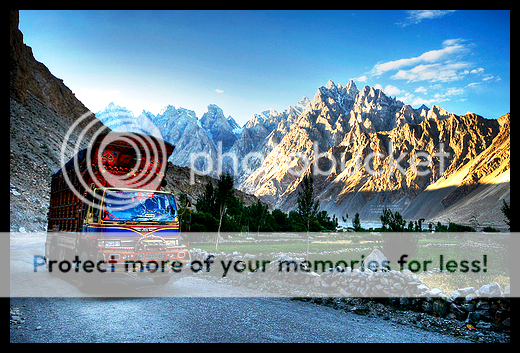 Passu_beauty___Pakistan_by_Karakoru.png