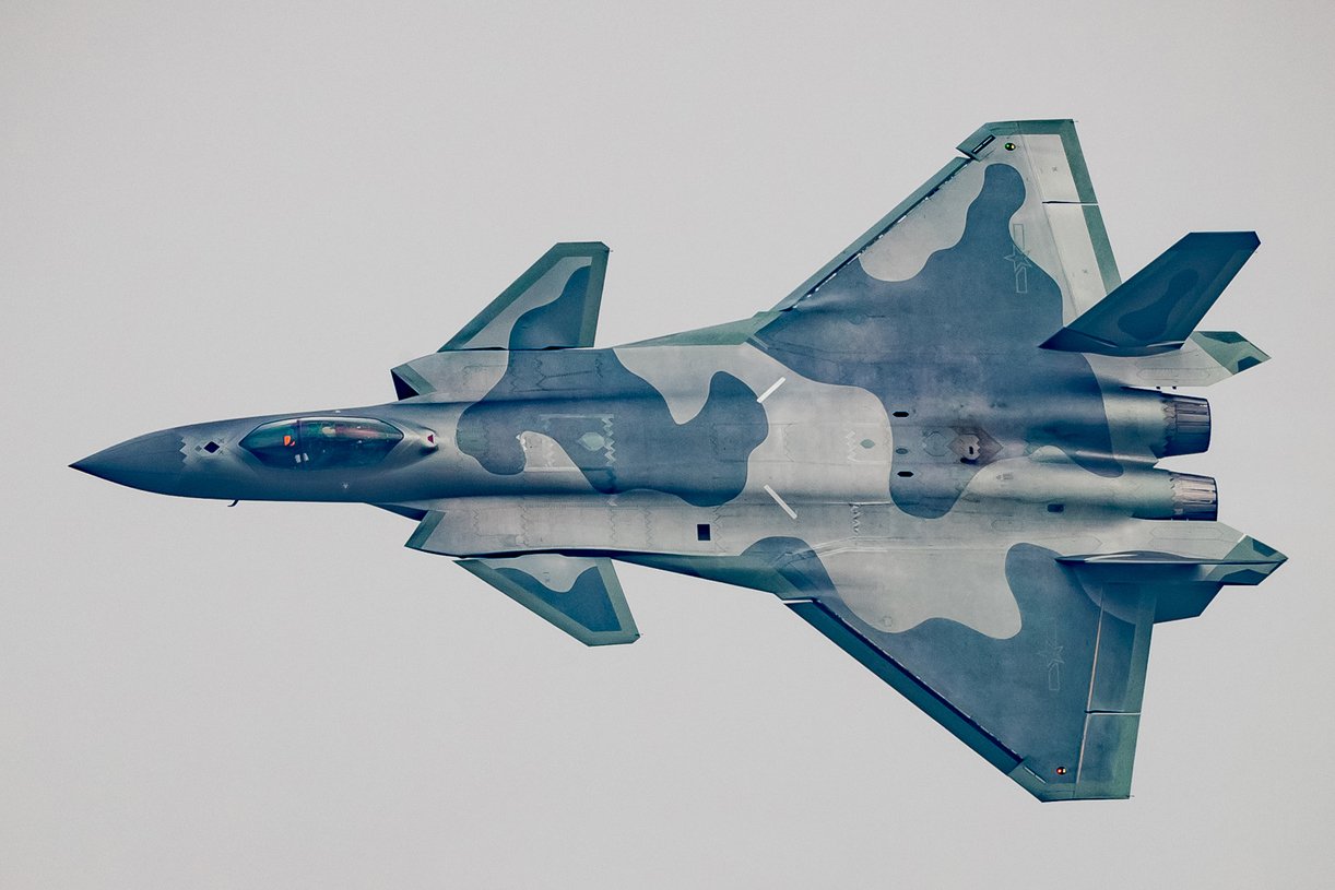 J-20_1222x.jpg