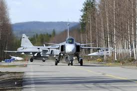 gripen_on_road.jpg