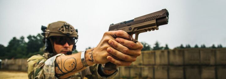 BREAKING: Canada Selects SIG Sauer P320