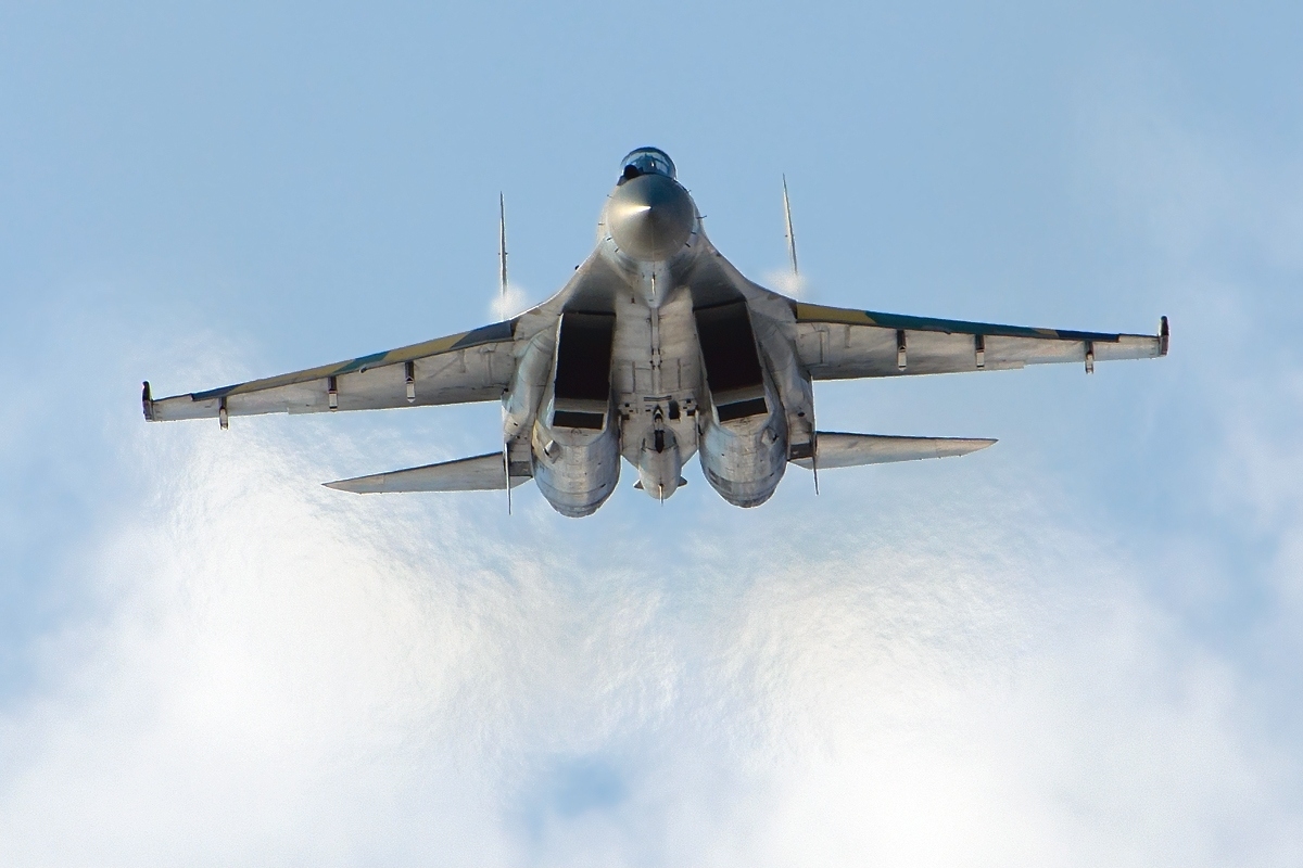 Sukhoi_Su-35S_at_MAKS-2011_airshow.jpg