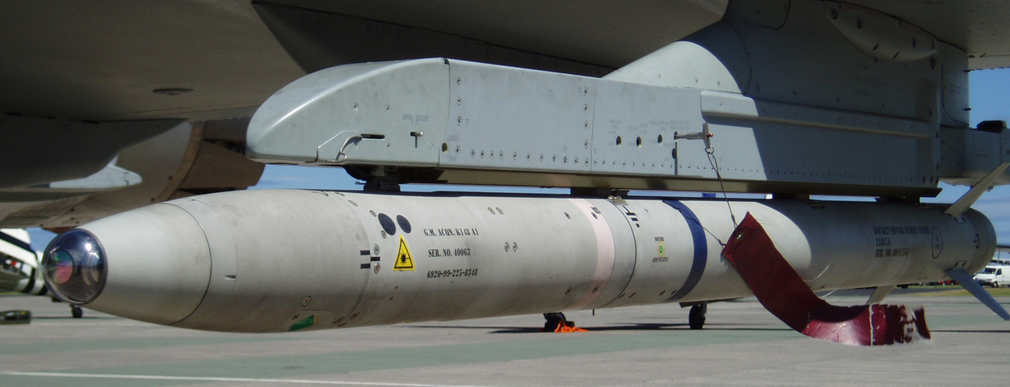 AIM-132+ASRAAM.jpg