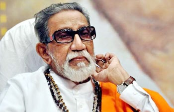 bal-thackeray_350_111612110756.jpg