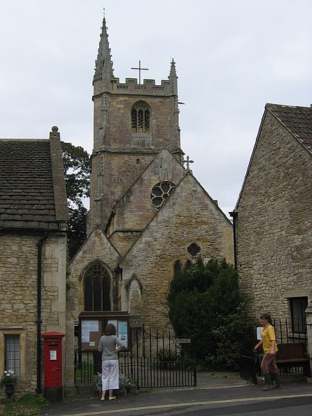 450px-Castle_Combe_St_Andrews.JPG