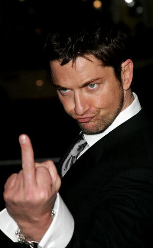 Celebs-middle-finger-8.jpg