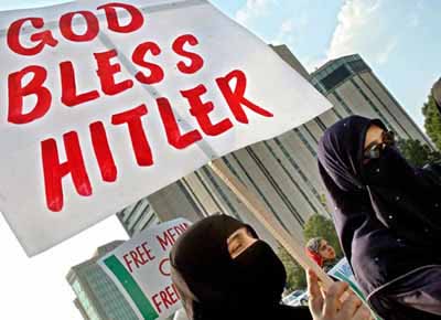 Muslim%20Protest%20God%20Bless%20Hitler.jpg