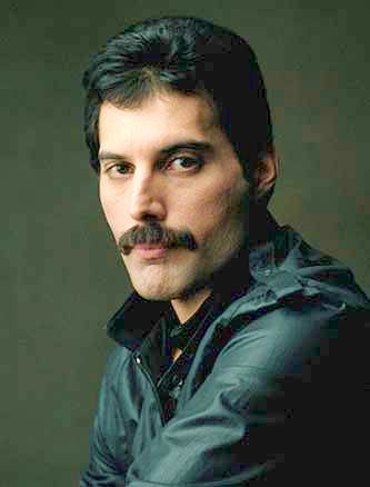 freddie-mercury-969991l-600x0-w-aae02eef.jpg