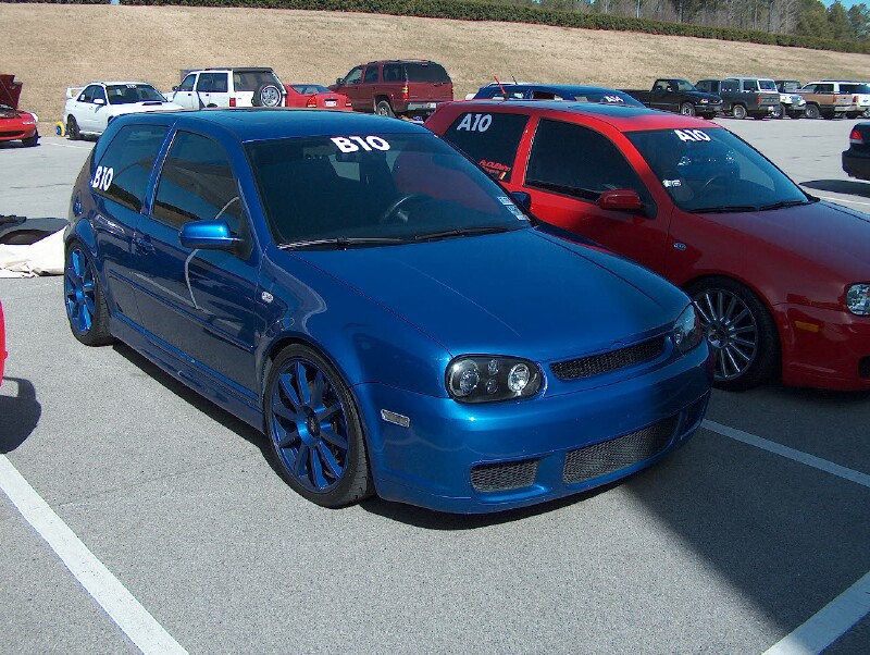 13693-2004-Volkswagen-Golf-R32.jpg