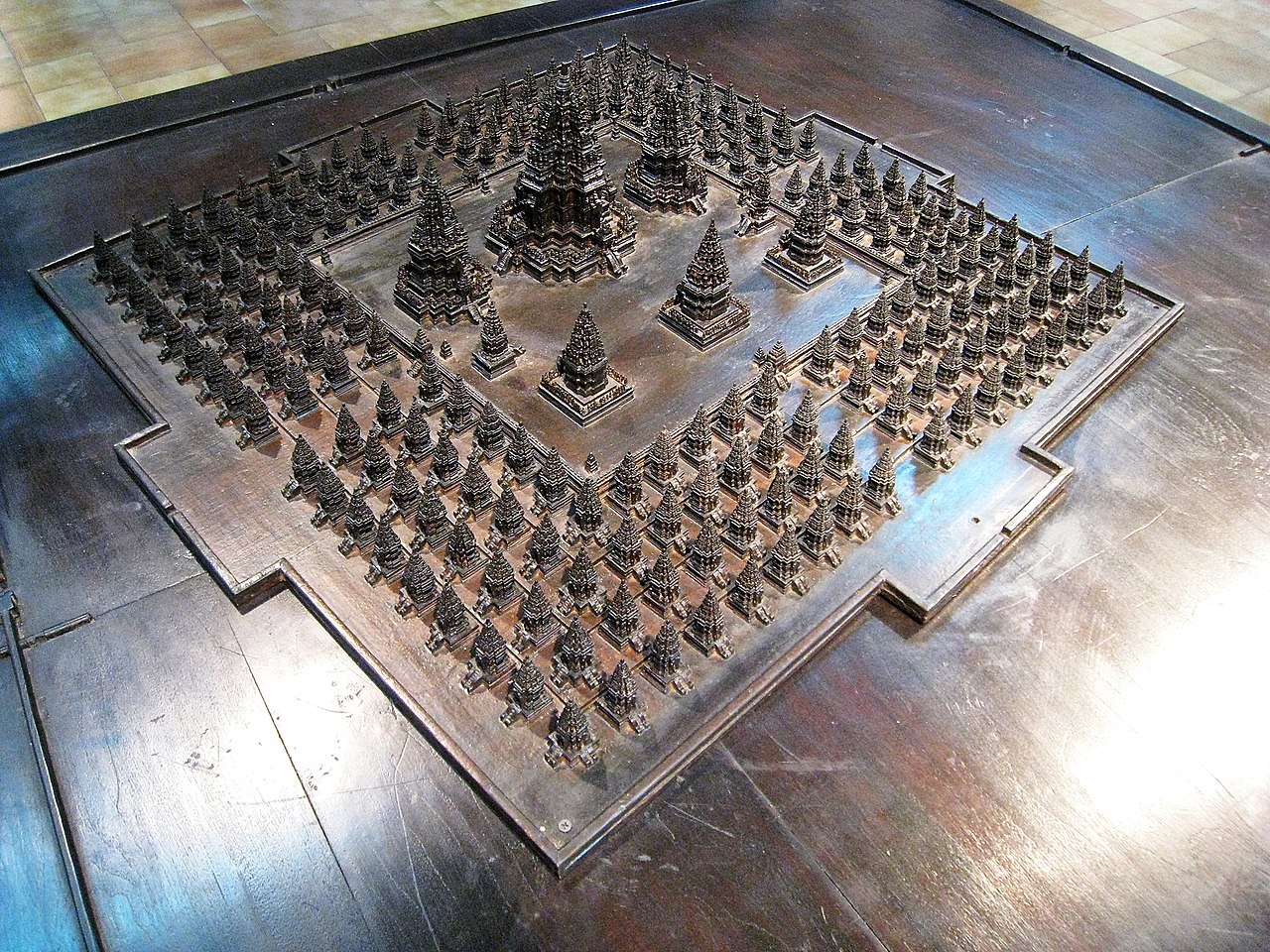 1280px-Prambanan_Architectural_Model.jpg