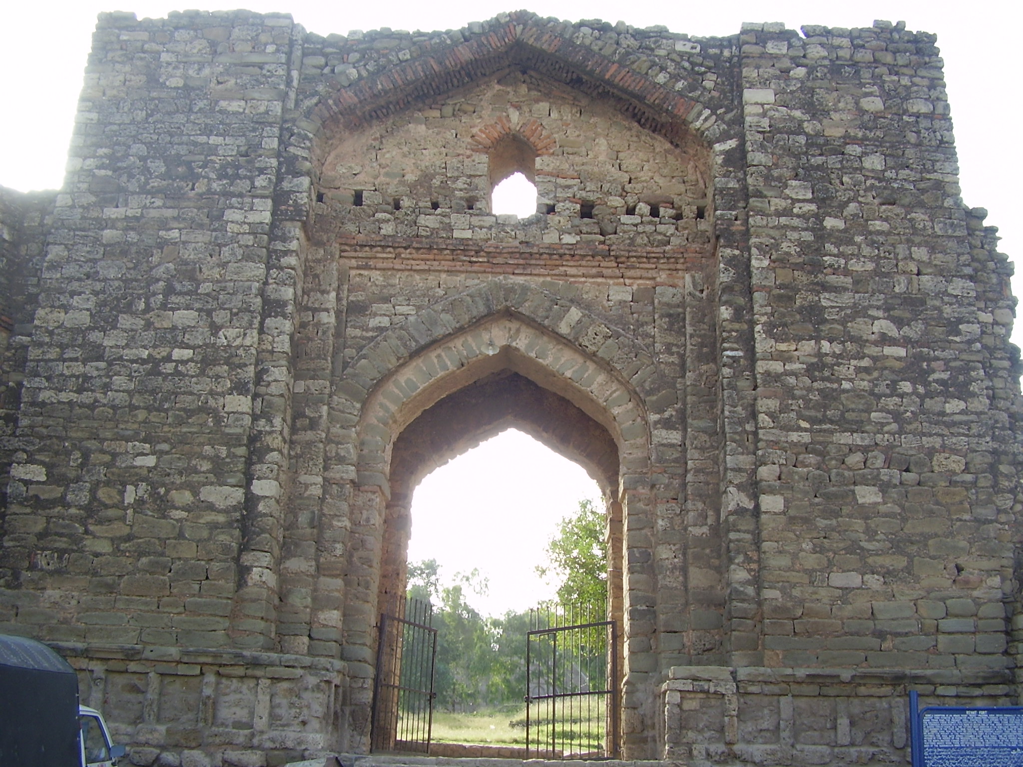 Rawat_Fort_Main_gate.JPG