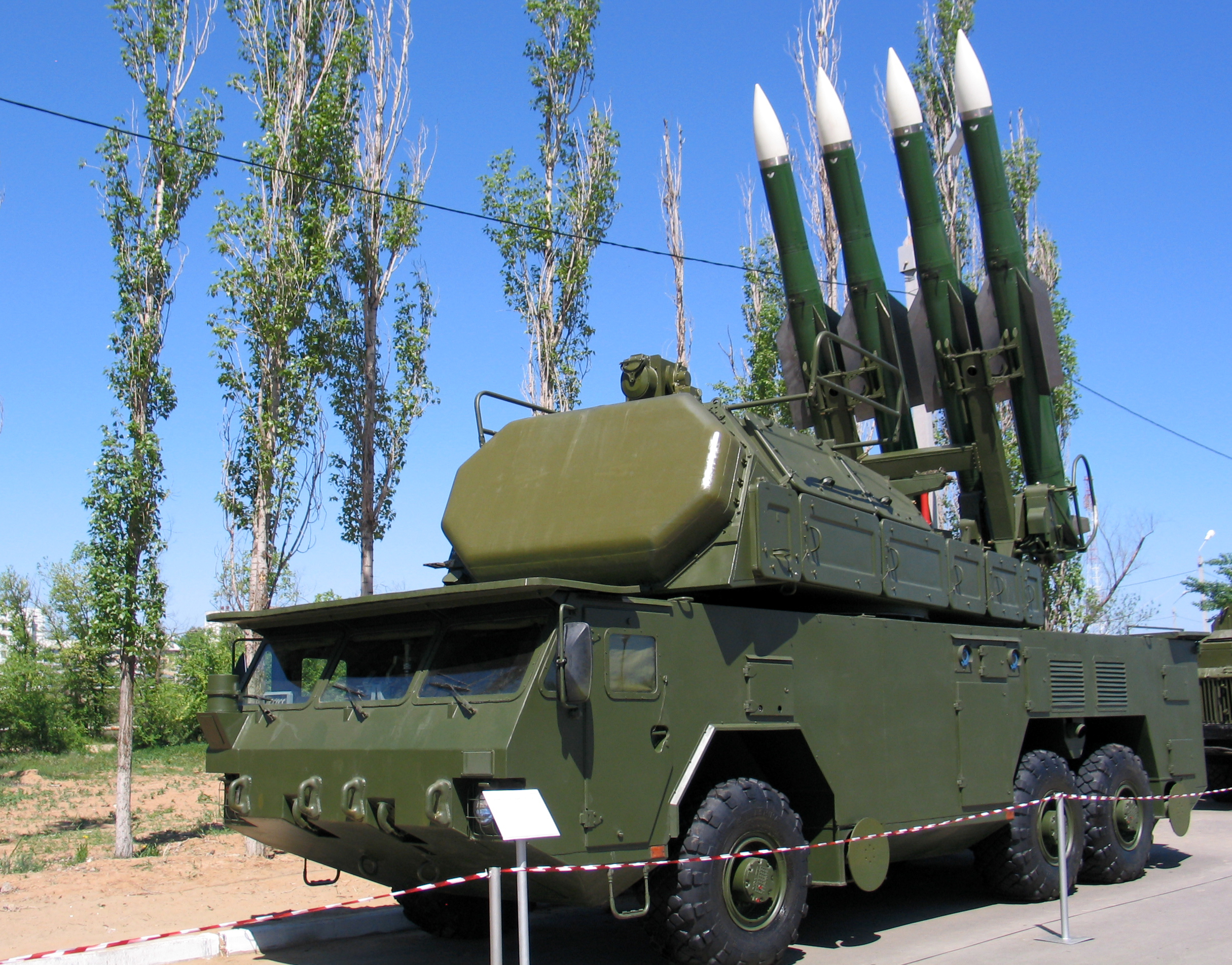 Buk-m2_ky.jpg