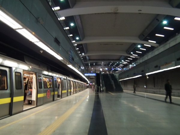 45483-beginners-guide-to-the-delhi-metro-dm4.jpg