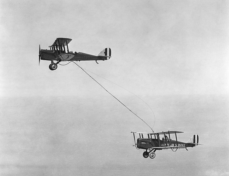 800px-Refueling%2C_1923.jpg