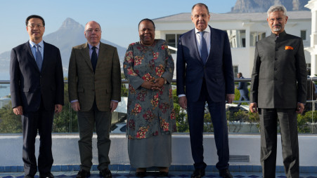 China's Vice Foreign Minister Ma Zhaoxu, Brazil's Foreign Minister Mauro Vieira, South Africa's Foreign Minister Naledi Pandor, Russia's Foreign Minister Sergei Lavrov and India's Foreign Minister Subrahmanyam Jaishankar attend a BRICS foreign ministers meeting in Cape Town, South Africa, June 1, 2023. REUTERS/Nic Bothma