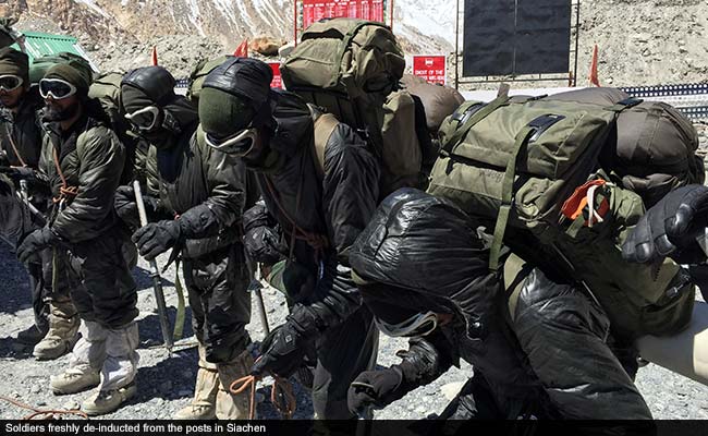 siachen-soldiers-deinducted_650x400_61429264309.jpg