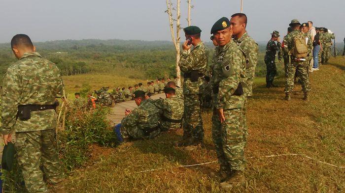 tni-ad-berkumpul-latihan-tempur_20150613_084545.jpg