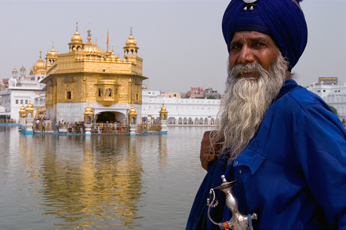 sikh-man-at-the-golden-temple.jpg