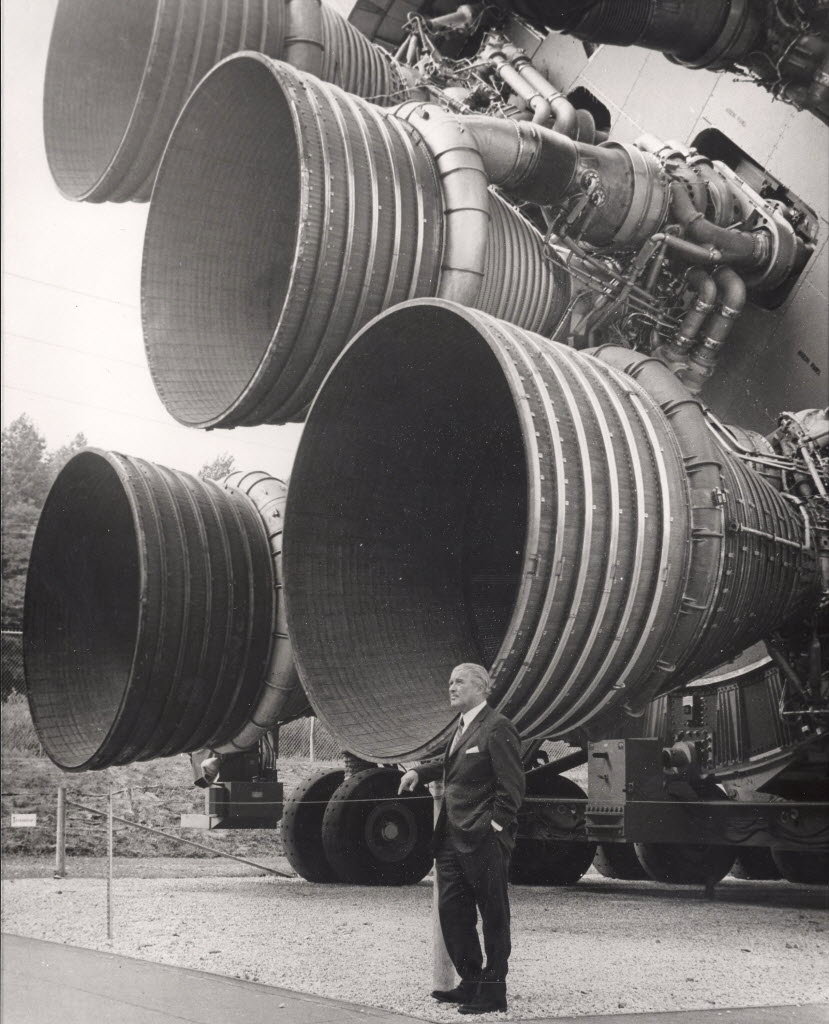 saturn-v-engines-eaff419a2f0b16cb.jpg