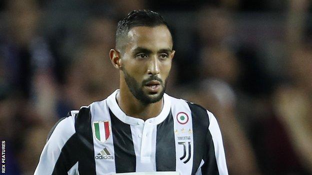 _98713232_benatia_rex.jpg