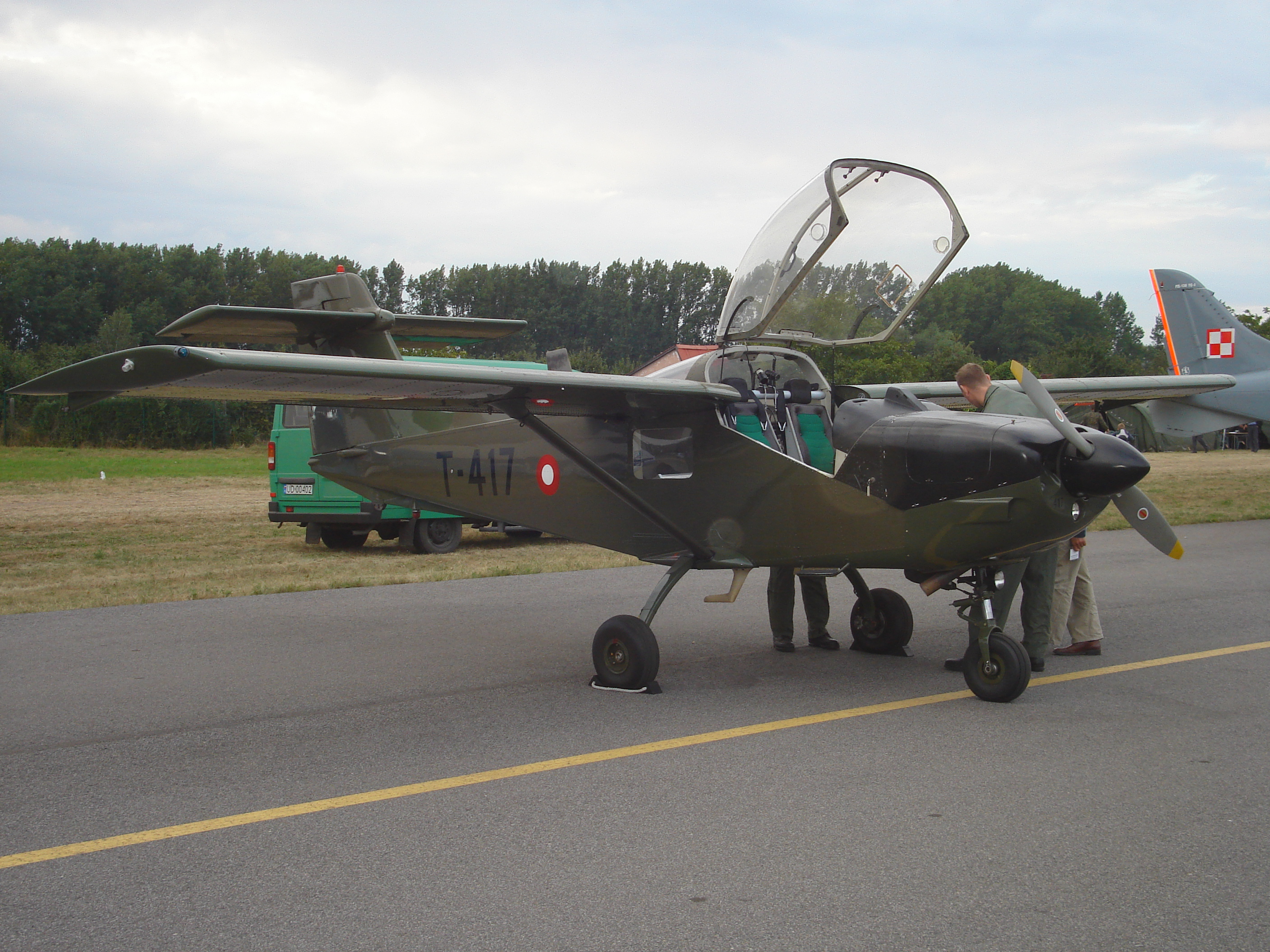 MFI-17_Supporter%2C_Radom_Air_Show_2007.jpg